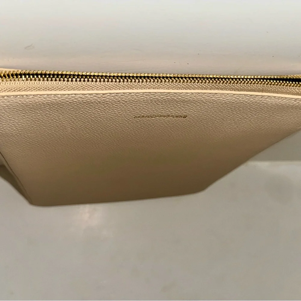 Maison de Sabré Pebbled Leather Laptop Sleeve / Document Case Beige New WOT